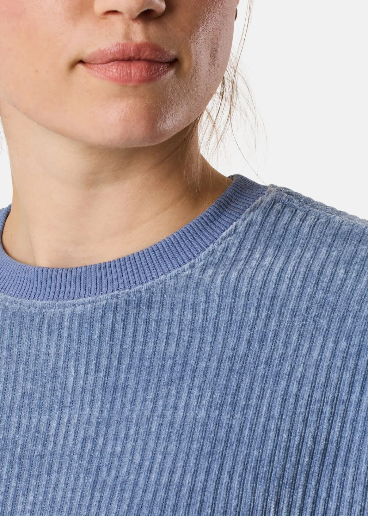 Swedemount Chenille Lounge Crew Neck W