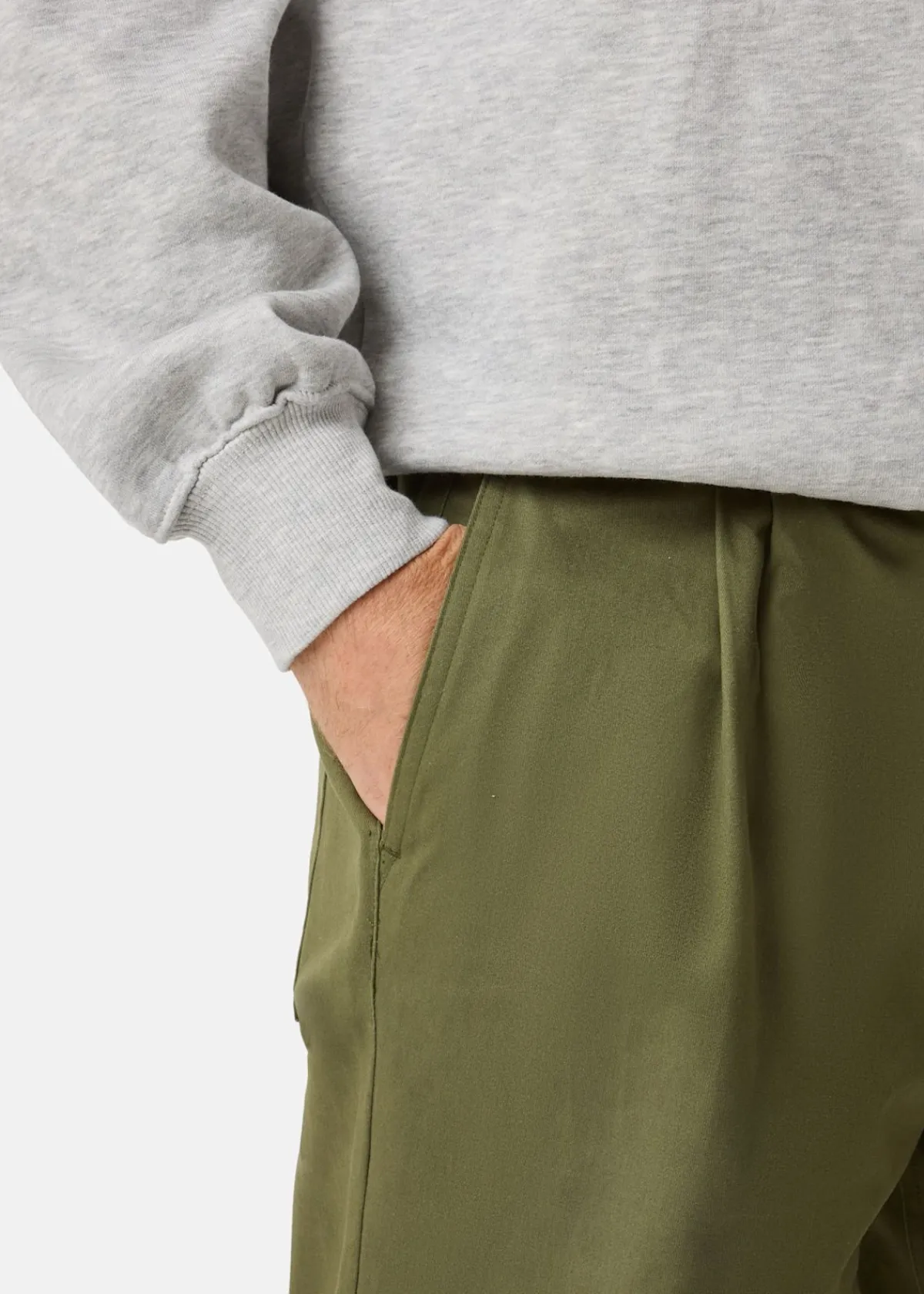 Gizmo Baggy Chinos