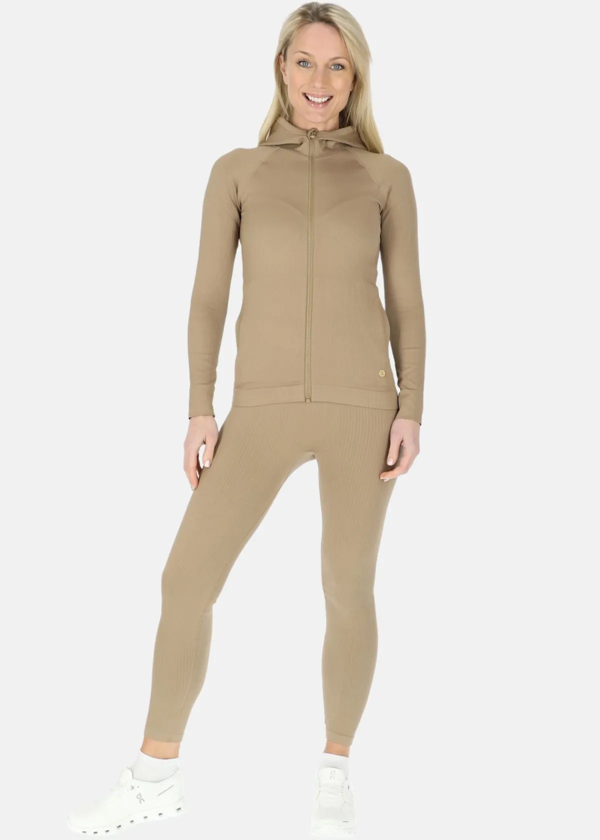 Swedemount Ribbed Seamless Fullzip Hood W