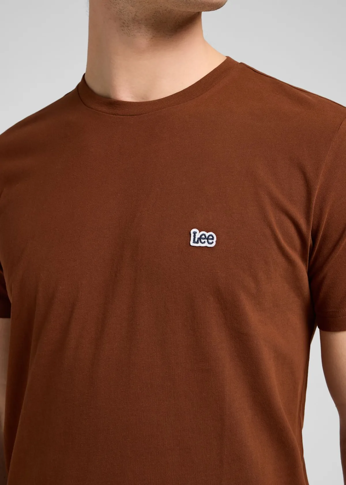 Lee SS_PATCH_LOGO_TEE LUXE_BROWN