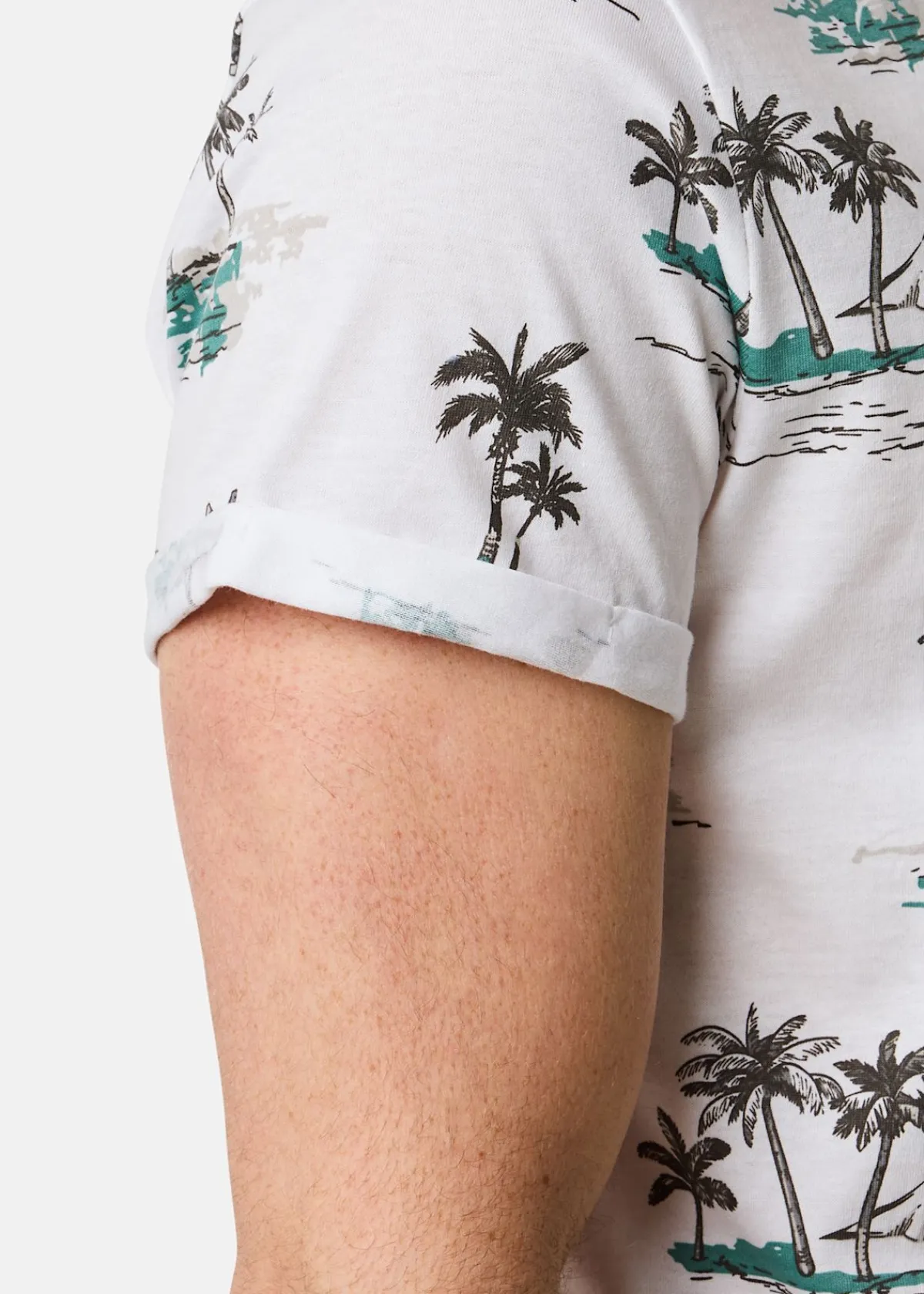 Blount & Pool Tropical Pocket Tee