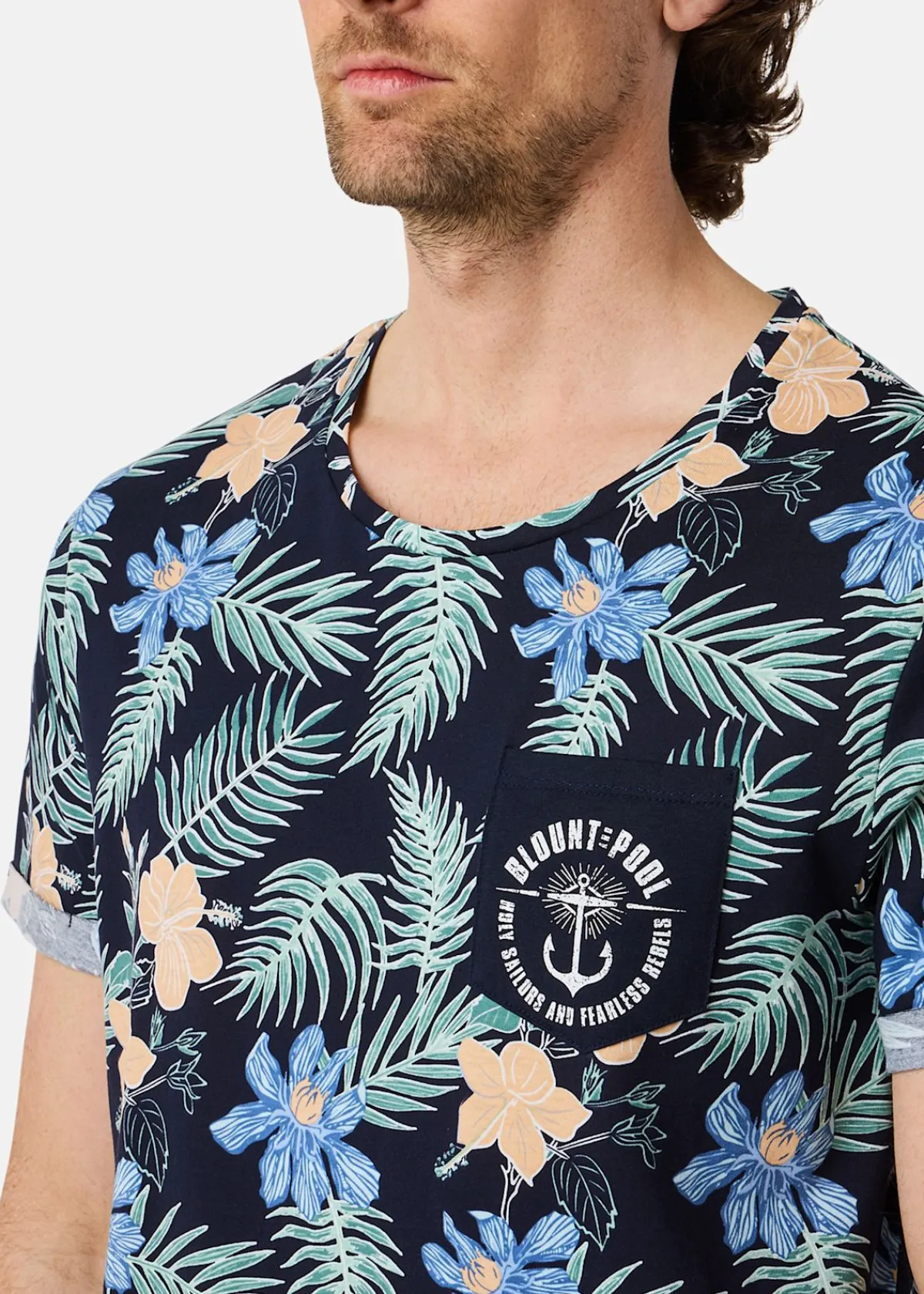 Blount & Pool Tropical Pocket Tee