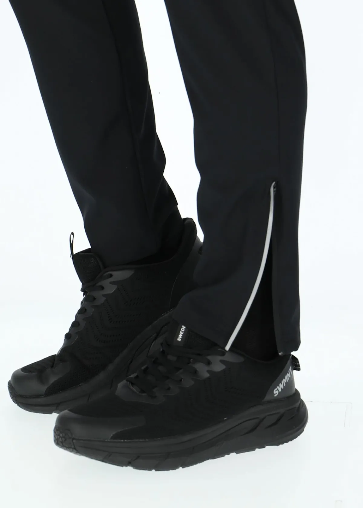 Swedemount Ultra Light Training Pants