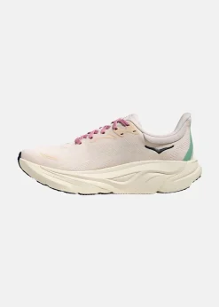 Hoka W ARAHI 8